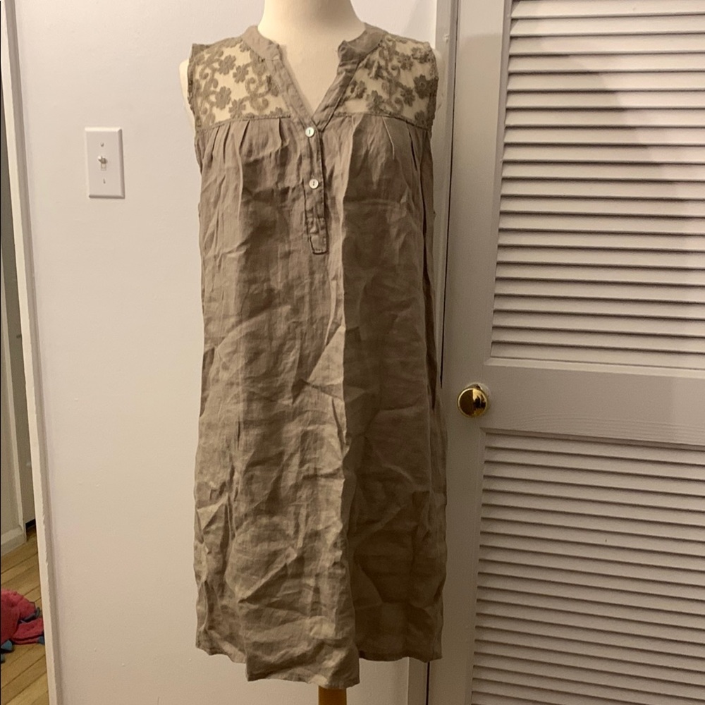 Sleeveless Tan Dress with Floral Detail